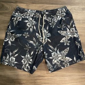 Men’s Hawaiian shorts